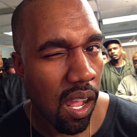 Kanye West El “dios” Falso Memes Kanye La Sonrisa De Mona Lisa