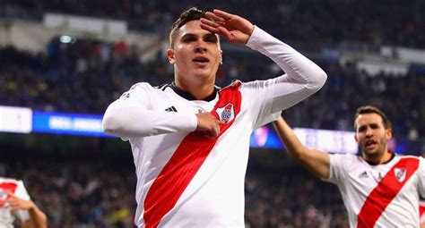 El termo de juanfer quintero. Internacional: River Plate: Juan Fernando Quintero recibió ...