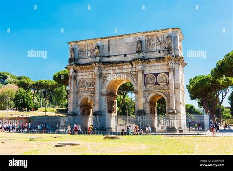Arch Of Constantine Arco Di Costantino In Rome Italy The Arch Of
