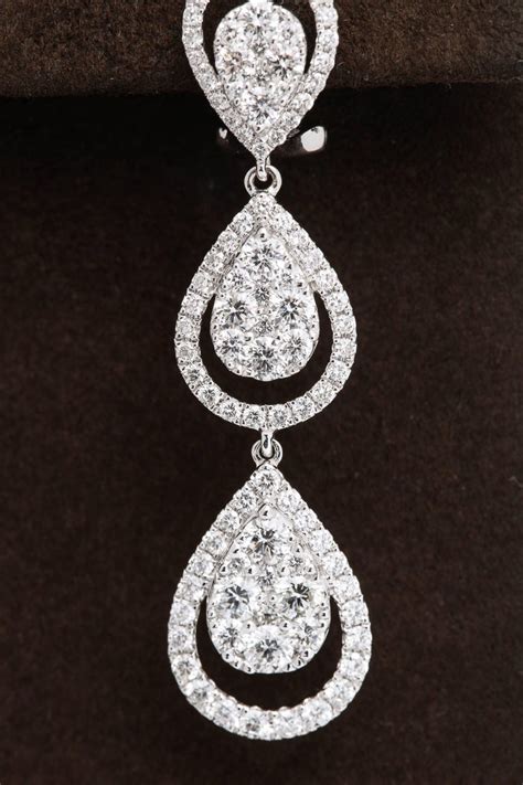 Diamond Dangle Drop Earrings For Sale At 1stdibs Diamond Dangle