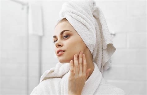 How To Do A Facial Massage At Home Popsugar Beauty