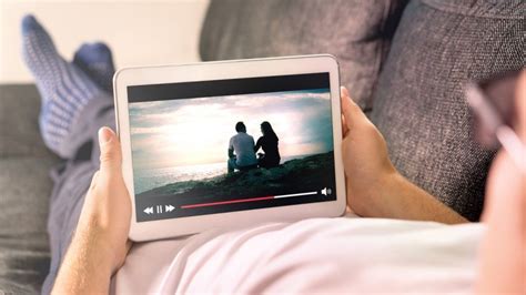 Here are 5 services that allow you to watch online content on services like netflix and youtube in sync with your friends. 3 Best Apps to Watch Movies with Friends Online - Gadgets ...