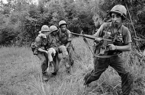 10 Incredible Photos Of The Heroes Who Fought The Vietnam War Task