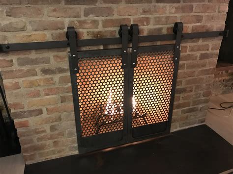 Pin By Nidhi Singh On Fireplace Fireplace Screens With Doors Diy