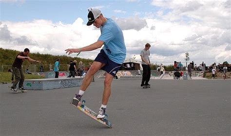Tudo Sobre Skate Hist Ria Modalidades Regras E Equipamentos
