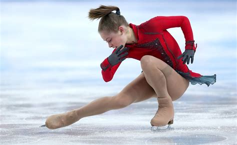 Yulia Lipnitskaia Olympics Figure Skating Yulia Lipnitskaia Red Coat