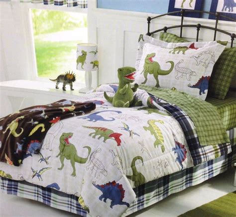 We have here so much variety and if you want to narrow your options to something. Dinosaur Bedding For Boys ~ Dinosaur Quilts, Comforters ...