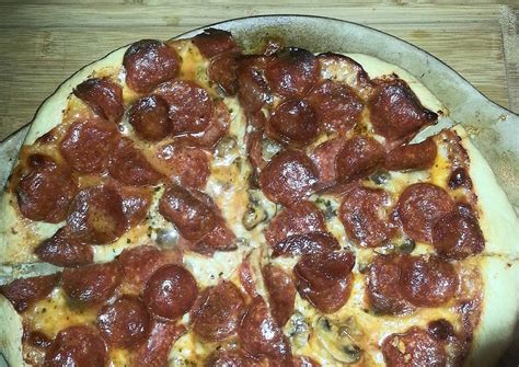 Pepperoni And Mushroom Pizza Recipe By Mary Cookpad