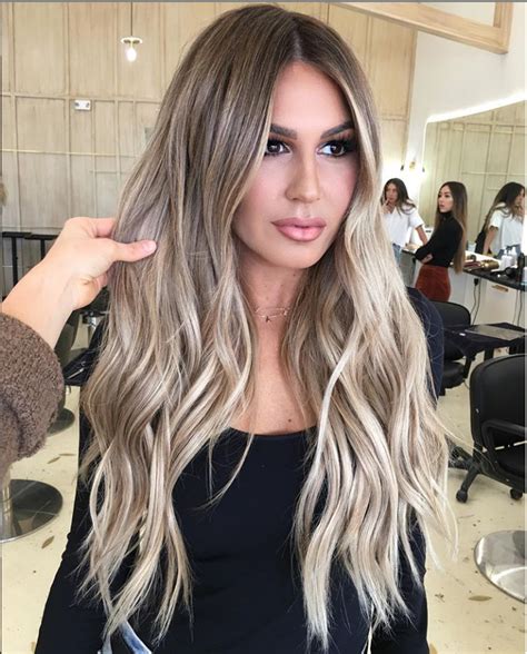 33 Hottest Blonde Balayage Highlights With Layers For Long Hair Design Ideas Page 17 Of 33