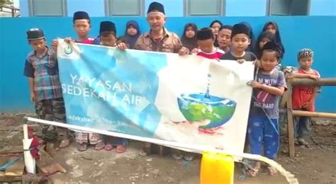 Wakaf Sumur Untuk Pondok Pesantren Darul Mukminin Dan Masjid Desa