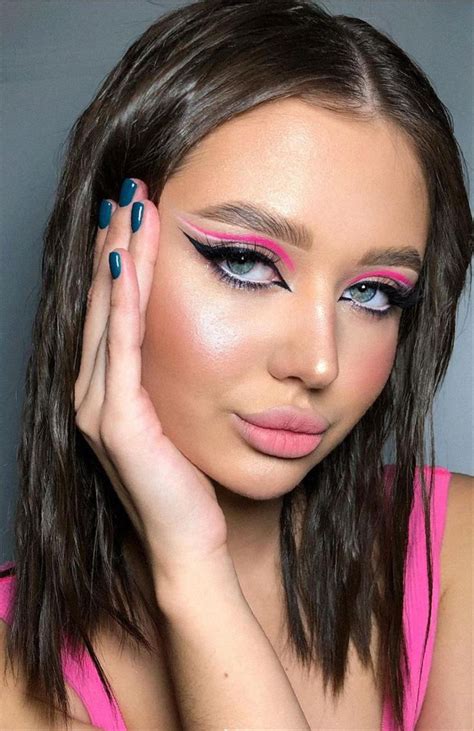 27 Best Pink Eyeshadow Makeup Looks For 2022 Fashion Trends In 2022