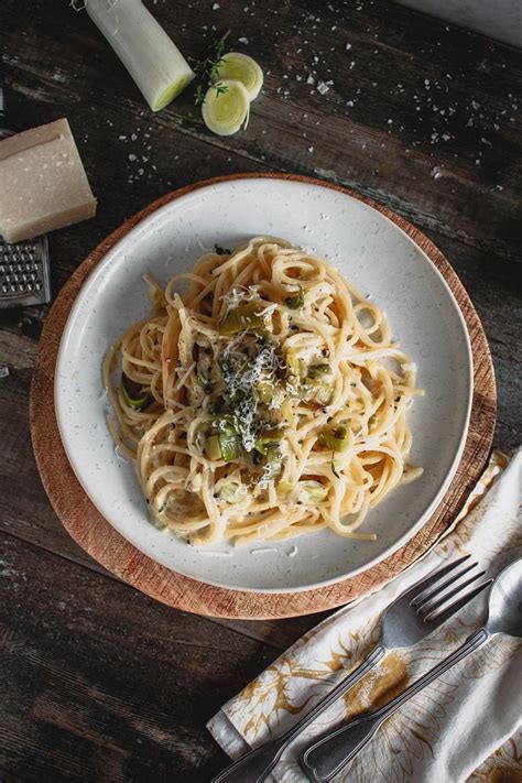 25 Fakten über Spaghetti Carbonara Jamie Oliver A cured meat called
