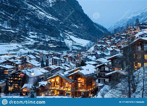 Zzermatt Mooi Zwitsers Dorpje Aan De Voet Van Matterhorn Zwitserse