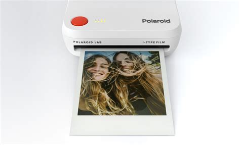 Polaroid Lab Turns Digital Images Into Tangible Polaroids