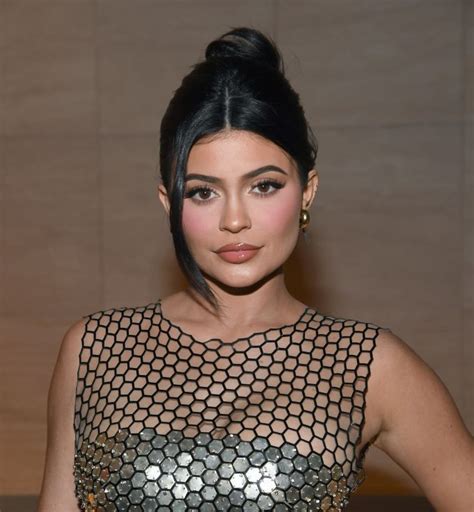 'eat the kylie jenner and travis scott split in october after over two years of dating, but have continued to. Kylie Jenner Trademarks 'Her Hair,' So What Does That Mean ...