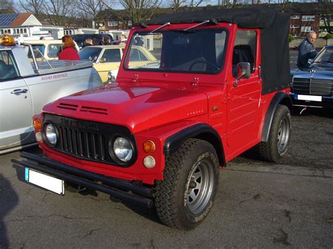 Suzuki LJ80 gebaut von 1978 bis 1982. Der LJ80, ursprünglich
