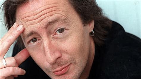 Julian Lennon Il Figlio Di John Venderà Allasta Come Nft Alcuni