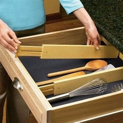 Sometimes, getting started is the hardest part of getting organized. DIY Adjustable Drawer Dividers - DIY projects for everyone!