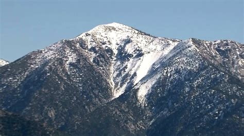 2 Hikers Fall And Die 22 Rescued On Southern Californias 10000 Mt