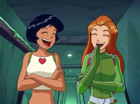 Pin By Batman On Totally Spies In 2022 Totally Spies Spy Outfit