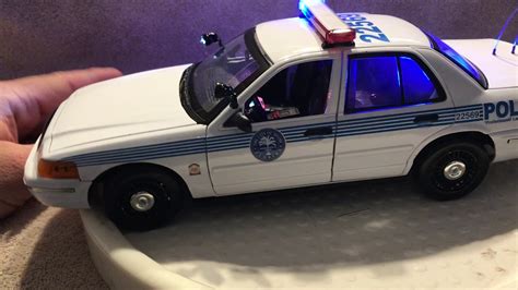 118 Scale Miami City Police Die Cast Model Car With Working Lights And