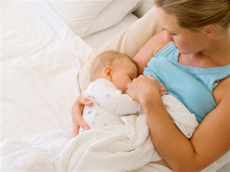 How New Moms Can Avoid Breast Engorgement Boldsky Com