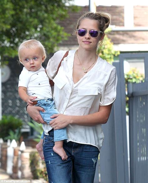 Actress Teresa Palmer And Son Bodhi Wear Matching Outfits On The Way To A Baby Class In La After