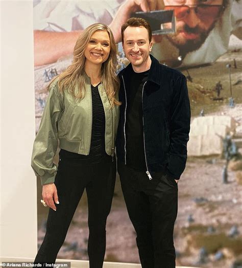 Jurassic Park Stars Ariana Richards 43 And Joe Mazzello 39 Reunite Daily Mail Online