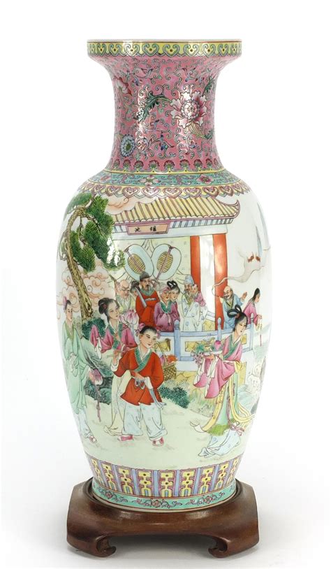Large Chinese Porcelain Vase Hand Painted With Figures Flowers And