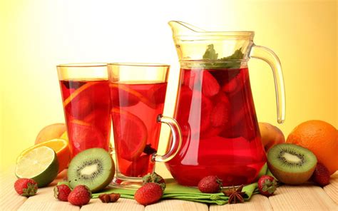 How To Make The Perfect Glass Of Fresh Fruit Juice Simply Healthy Vegan