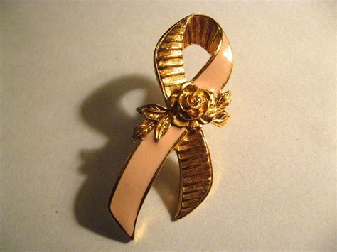 Avon Breast Cancer Awareness Lapel Pin Vintage Pink Ribbon Roses