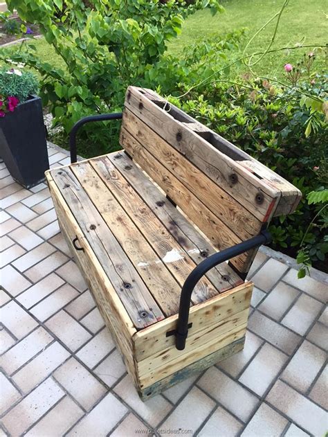 View Reclaimed Pallet Ideas Images