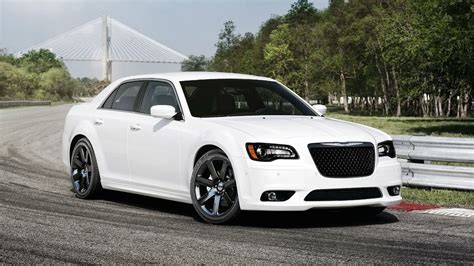 Update Fca Wont Build A Hellcat Powered Chrysler 300 In 2018 Report Says