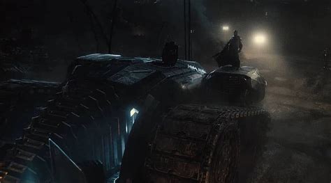 Zack Snyders Justice League Will Feature The Biggest Batmobile Ever
