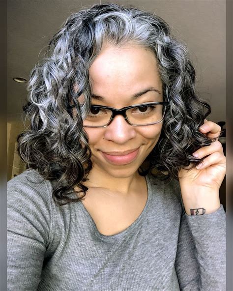 With long hair, even leaving it open without try various hairstyles: Natural Silver Curly Curly Silver Hair Natural Gray Curly Curly Gray Hair (2020) | Silver white ...