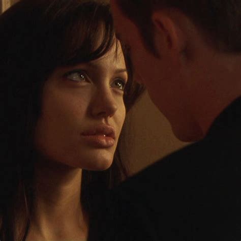 Angelina Jolie And Ethan Hawke In Taking Lives 2004 Mouchoirs