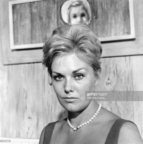 American Film Actress Kim Novak Poses For A Photograph In Her House News Photo Getty Images