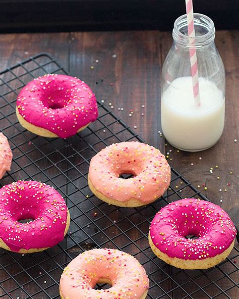 Baked Donuts With Vanilla Glaze As Easy As Apple Pie Receita