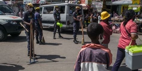Madagascar the police bans political rallies in capital