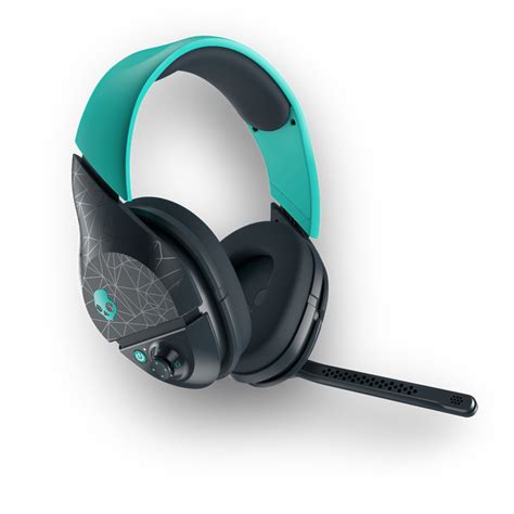 PLYR 2 Gaming Headphones by Skullcandy | Wireless headphones, Gaming headset, Gaming headphones