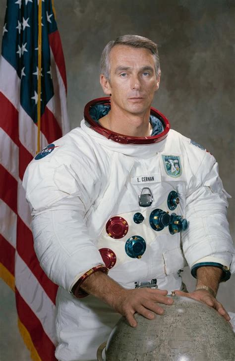 Gene Cernan Dead At 82 Last Astronaut To Walk On The Moon