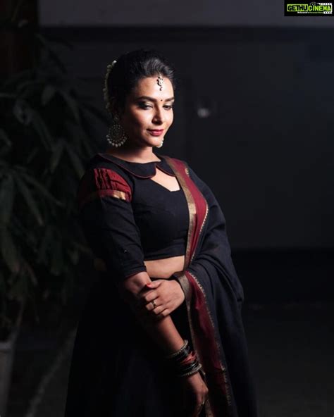 Hari Teja Instagram When A Girl Wears A Saree World Stops To Admire Her ️ ️ ️ ️ Lovely Outfit