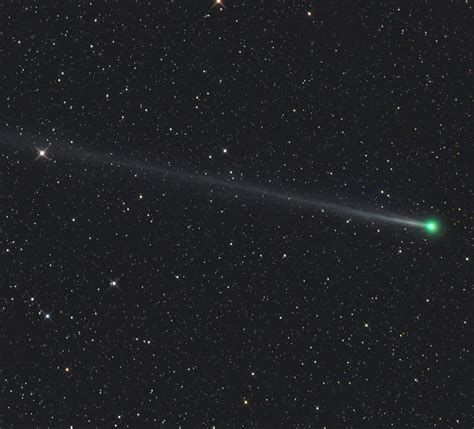 Video Watch The Amazing Green Comet 45p And Penumbra Lunar Eclipse