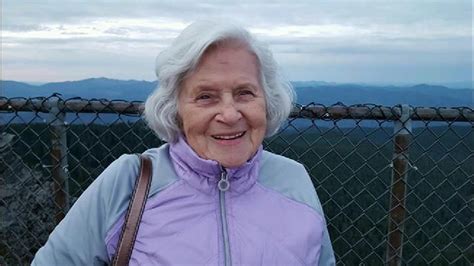90 Year Old Grandma Forced To Remove Blouse Bra In Tsa Search Wsyx