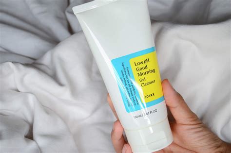 Ph balanced face cleanser.i liked how this was a gel what it is: |REVIEW| COSRX Low pH Good Morning Gel Cleanser: I'm Sorry