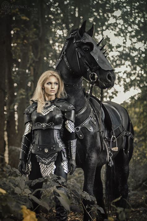 Black Knight 32 Photos Vk In 2020 Fantasy Clothing Warrior Woman Gorgeous Women