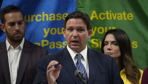Politifact What We Know About Desantis Flying Migrants To Marthas