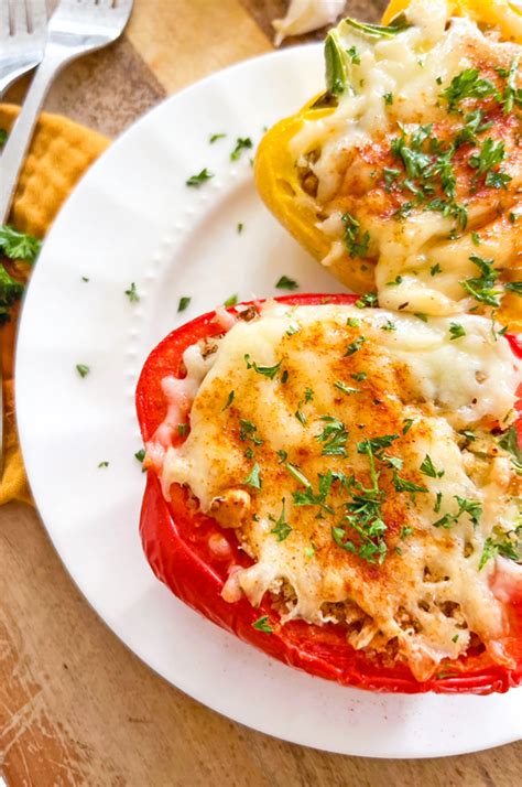 Spanish Stuffed Peppers With Garlic Bread And Cheese Easy Recipe