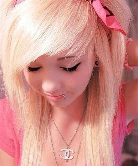 Top 50 Emo Hairstyles For Girls