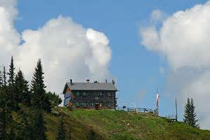 Guests can share a meal in backerei holztrattner, located about 1000 feet away. Heinrich-Kiener-Haus - Salzburgwiki